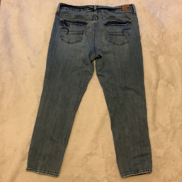 American Eagle Boy Jean Mid-Rise Medium Wash Size 10 Short - Picture 3 of 9